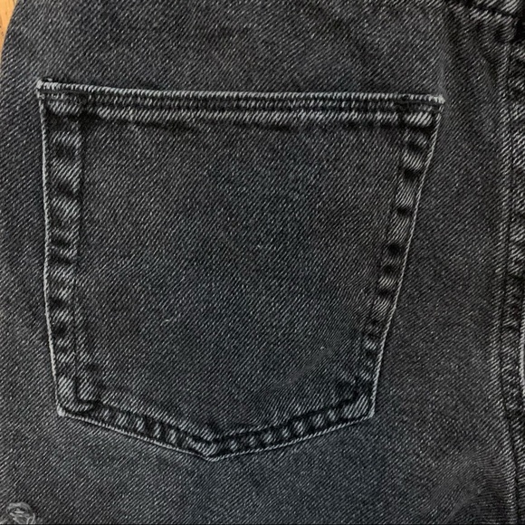 SOLD BDG High Rise Washed Black Denim Mom Shorts Sz 27 - Picture 7 of 11